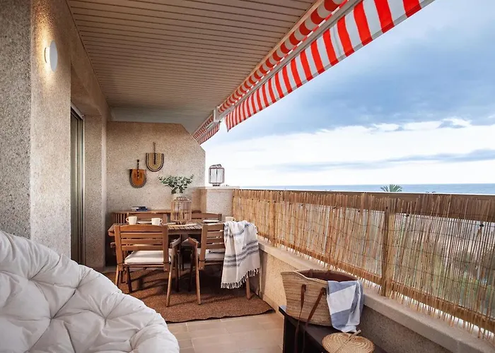 Apartment Impressive Beachfront Calafell